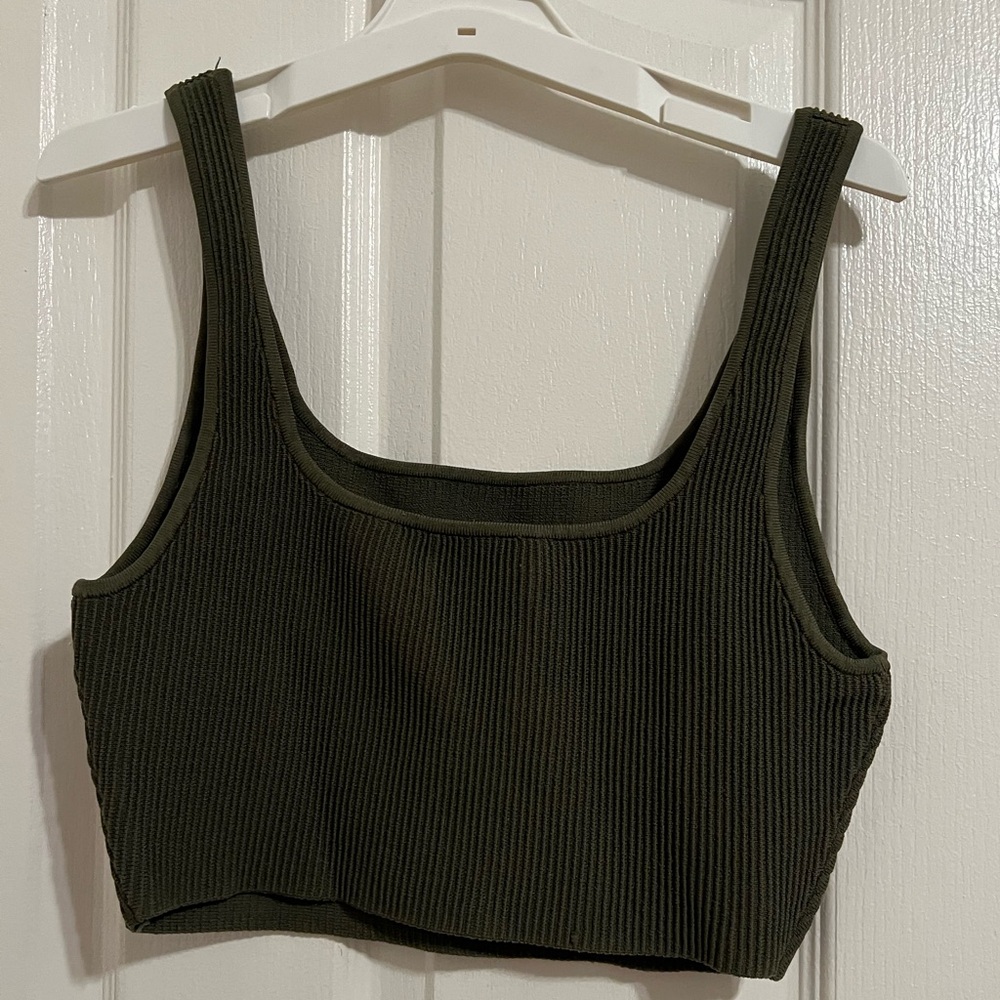 Aritzia Babaton Knit Top